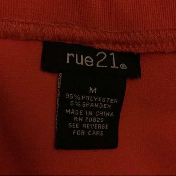 Coral Pencil Skirt With A Off Shoulder Polyester Summer Top - Picture 4 of 7